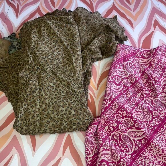 Y2k skirt bundle - Picture 3 of 4